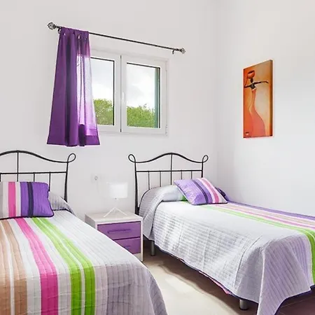 Cala Galdana Sleeps 9 Pool Air Con Wifi Villa